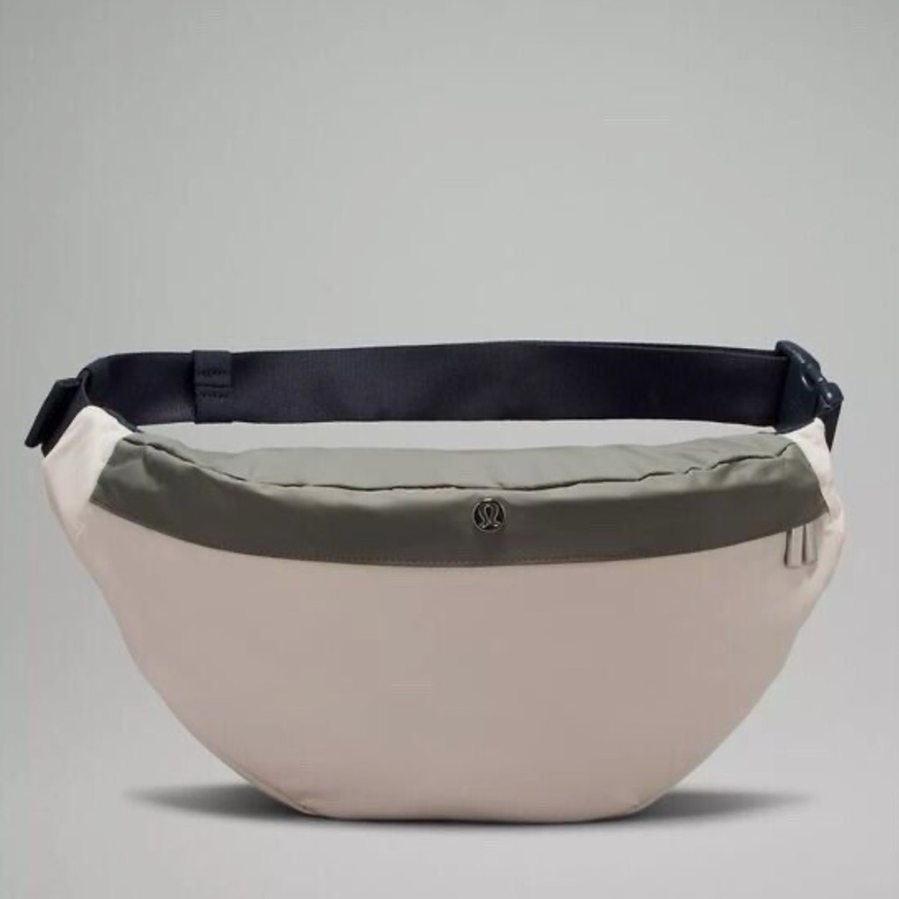 NWT Lululemon Large Classic Belt Bag 3.5L Grey Sage White Opal True Navy Unisex